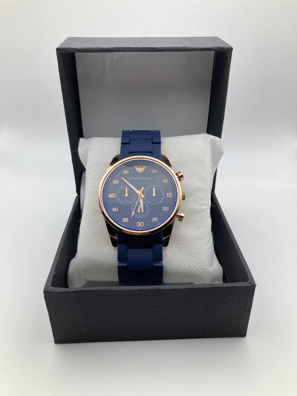 Fashion Watch Rich Blue Colour  Sharp dial